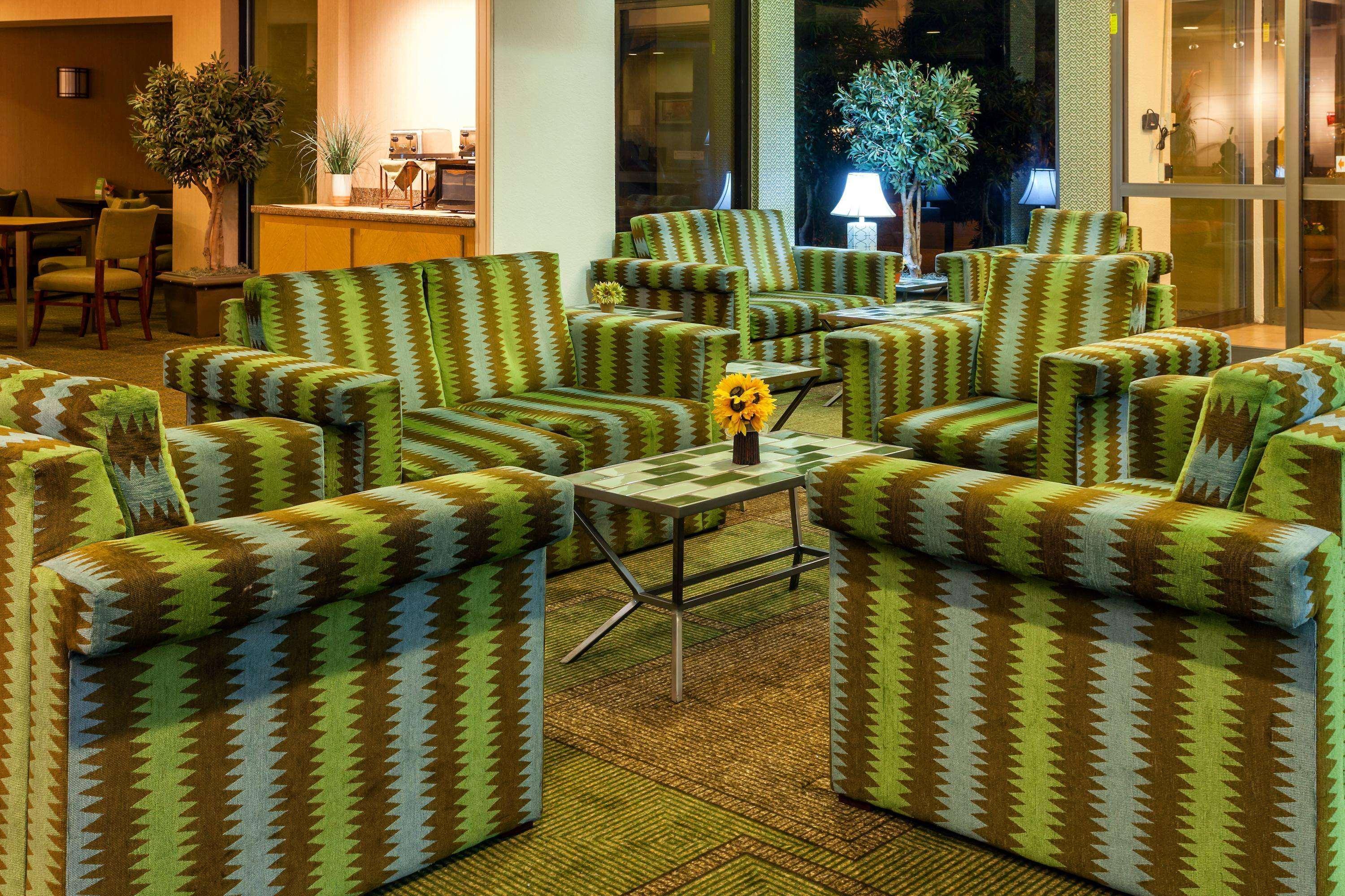 Отель La Quinta By Wyndham Seattle Sea-Tac Airport Ситак Экстерьер фото