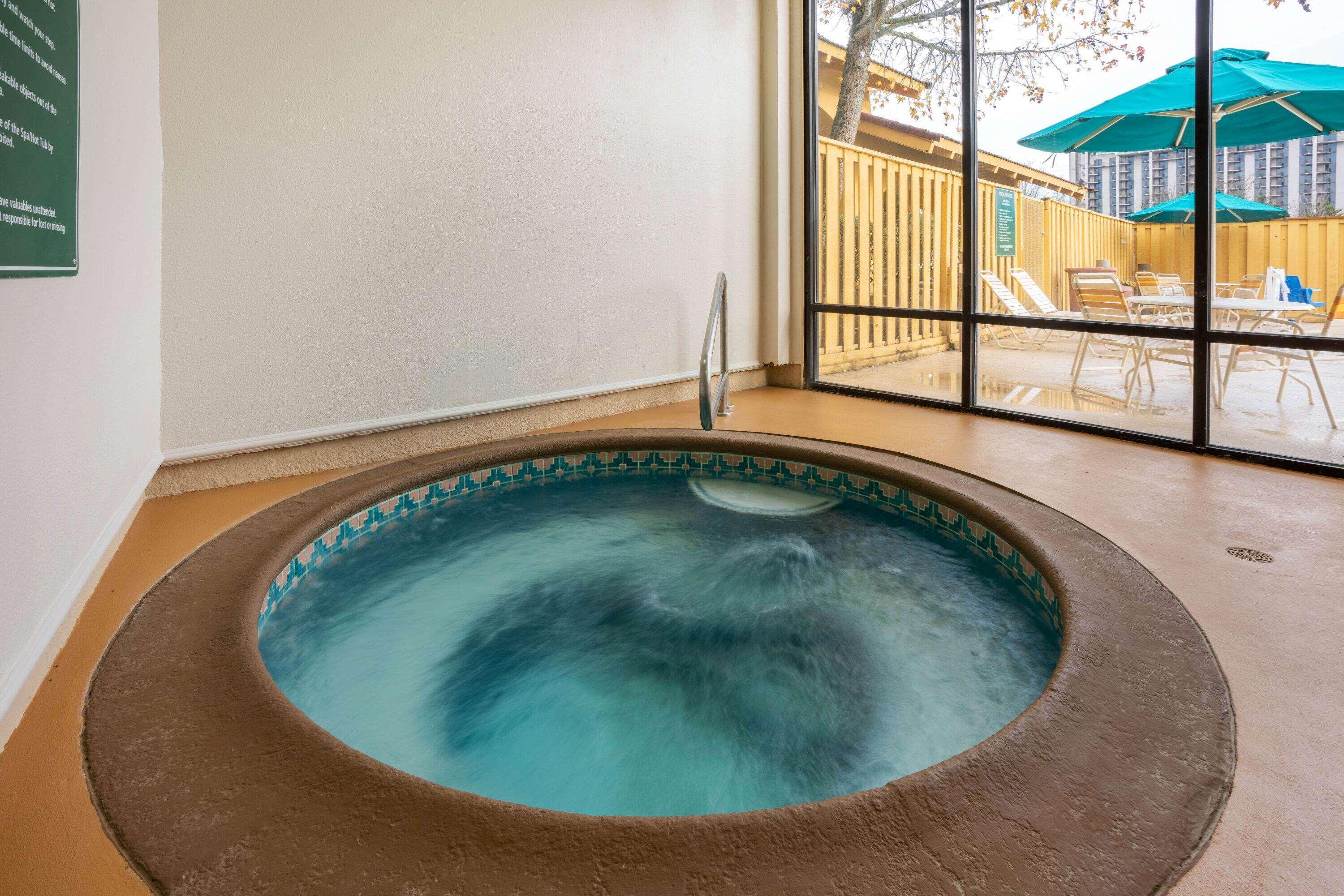 Отель La Quinta By Wyndham Seattle Sea-Tac Airport Ситак Экстерьер фото