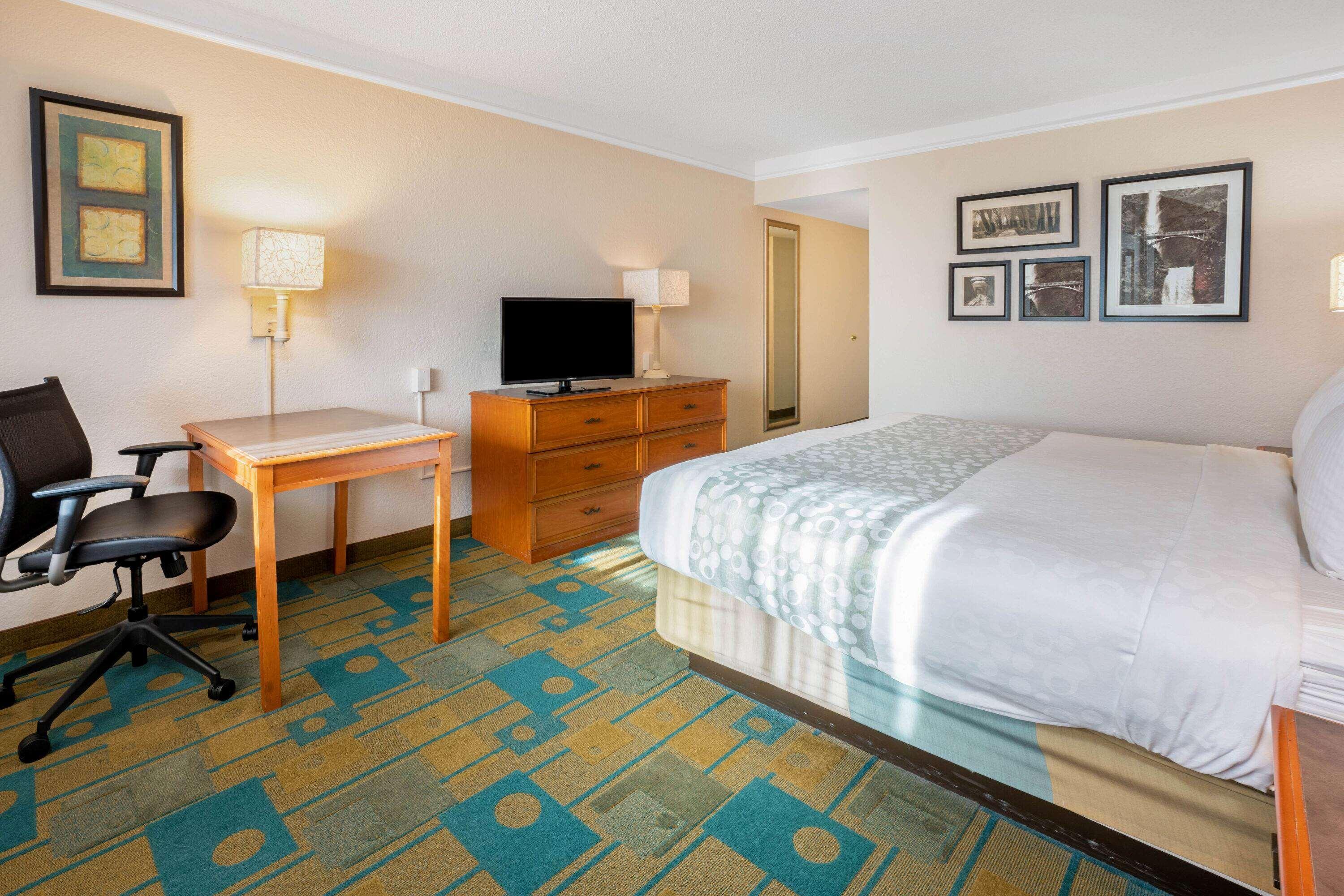 Отель La Quinta By Wyndham Seattle Sea-Tac Airport Ситак Экстерьер фото